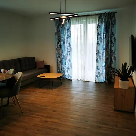 Akacjowy Apartament *